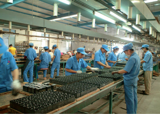 China Linha de produção automatizada da bateria de armazenamento, velocidade rápida automatizada do sistema do conjunto fornecedor