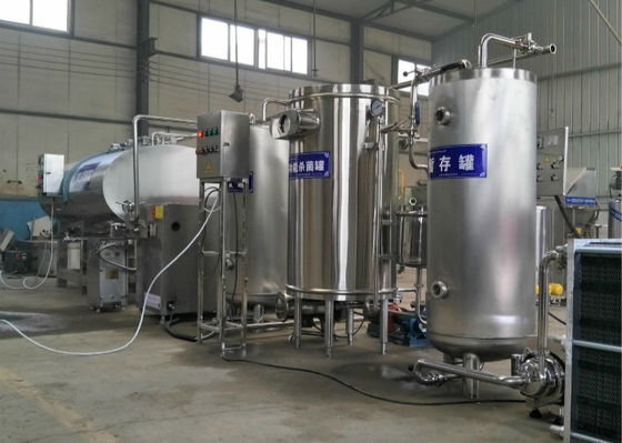 China Pequena escala deliciosa do equipamento de processamento do iogurte da leiteria do sabor para o plástico engarrafado fornecedor